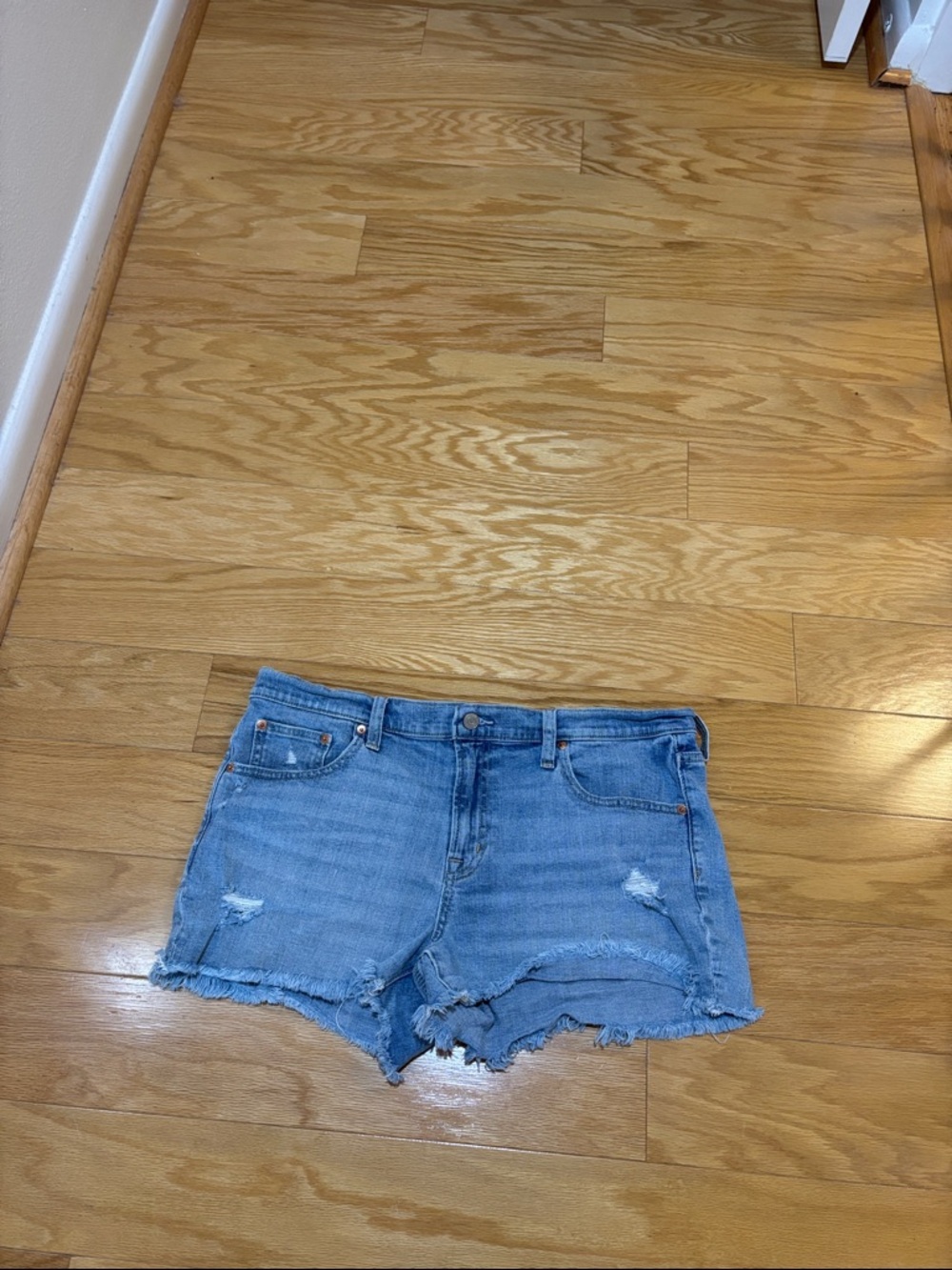 Women’s GAP blue Denim Cutoff Shorts - Classic Jean Style